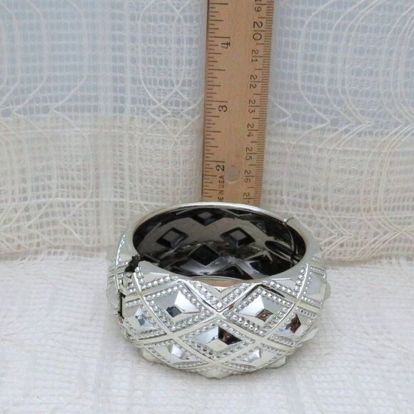 New Silver Metallic Chunky Bangle Bracelet for Women - Picture 3 of 5